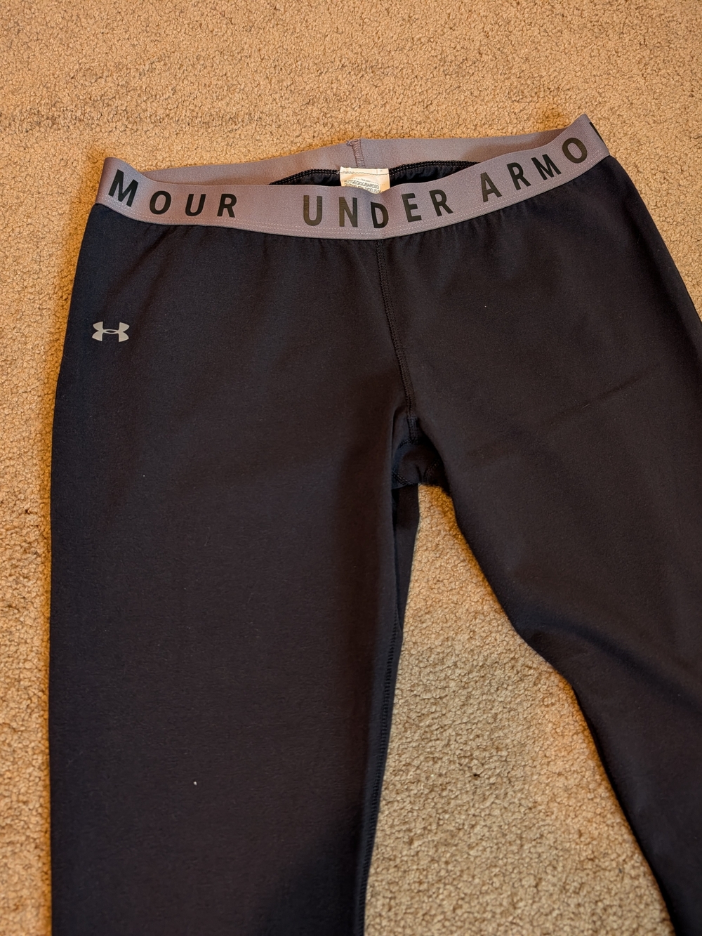 UNDER ARMOUR Women's Capris